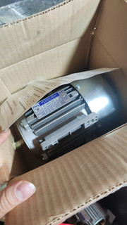 الکتروموتور بلغاری APT 0.12 KW دور 1400 پایه دار